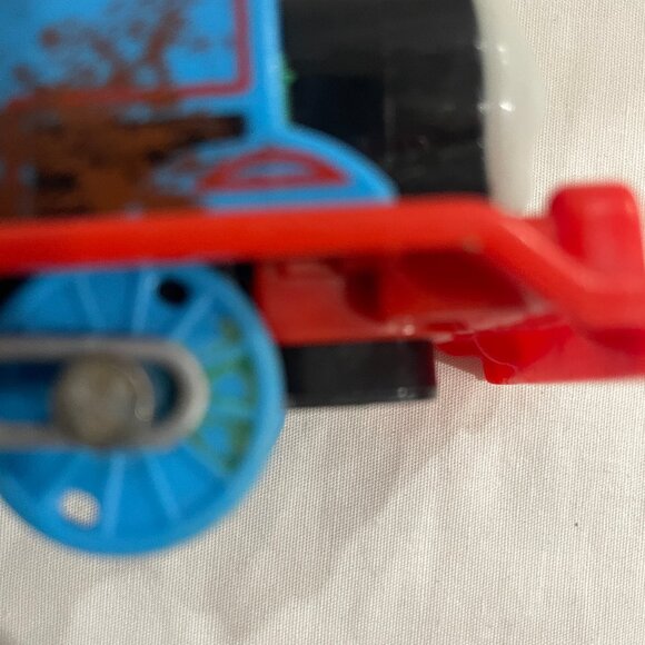 Thomas Train Engine Trackmaster Motorized Battery Operated Muddy C 2013 VIDEO - Picture 3 of 16